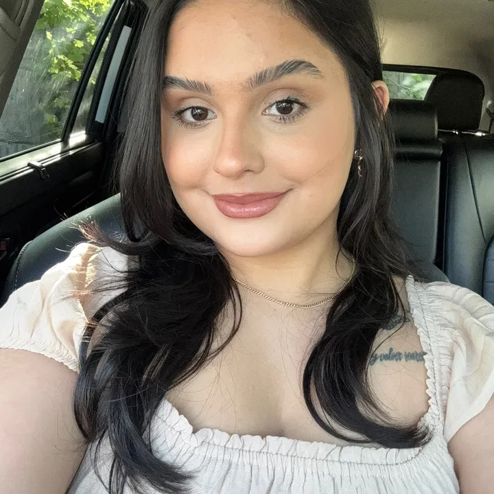 cami_delgadoolive