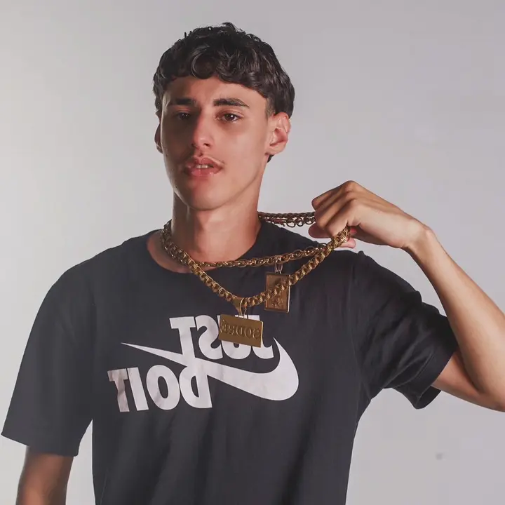 𝐊𝐚𝐳𝐢𝐧🤴🏻 - DC DO KAZIN