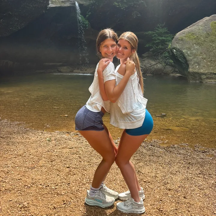 @chlo_woah
