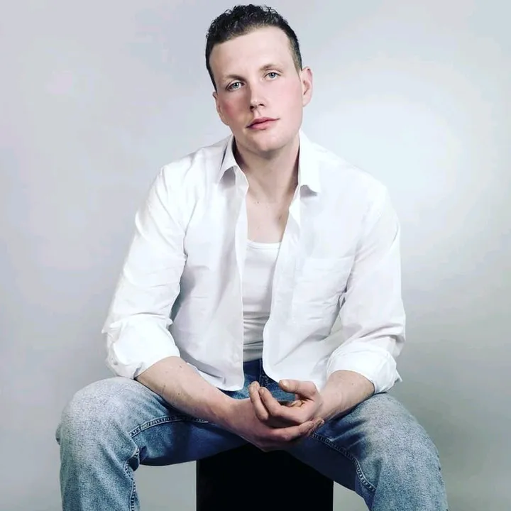 @cole.notcole