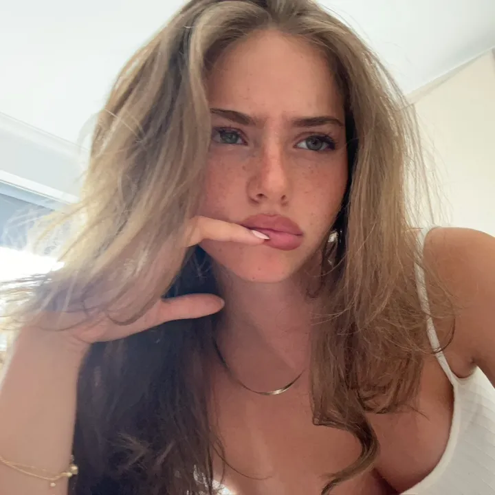 @itssluciaf