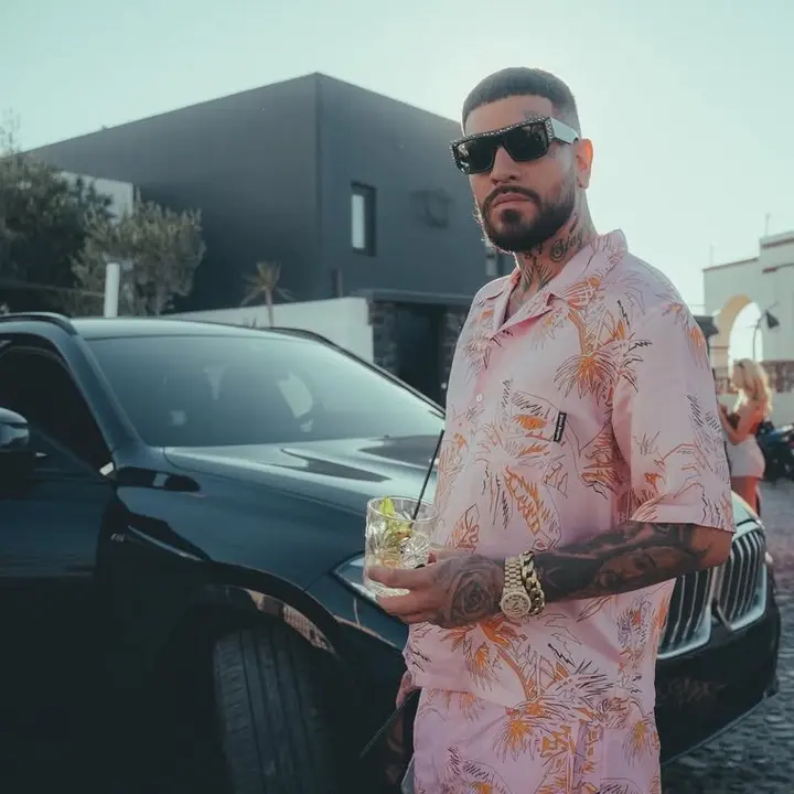 👁 - MIAMI
