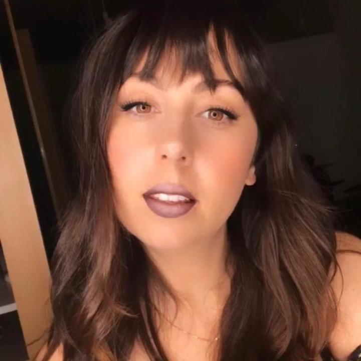 Kayla Weiss - suara asli - kaylabethbrows