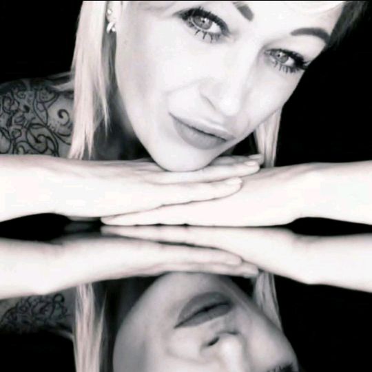Vikki - original sound