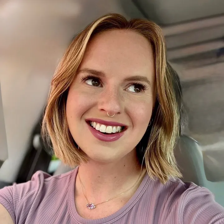 @molleybee