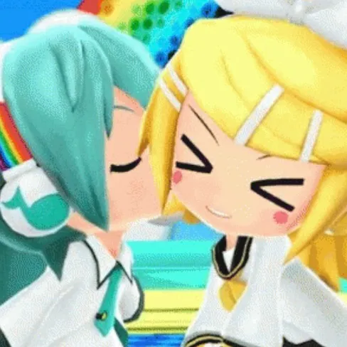 @j4d3luvsurm0m
