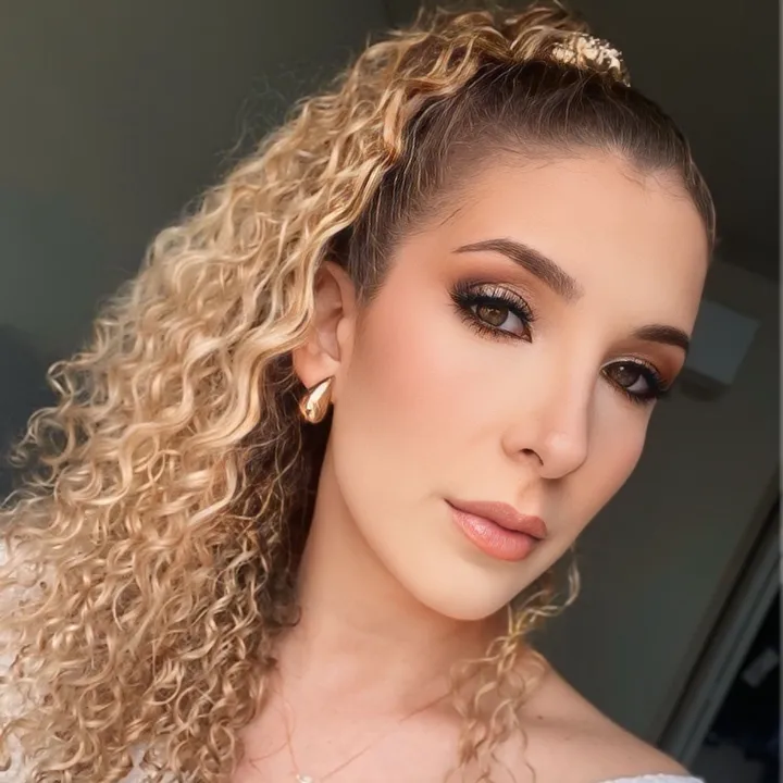 @valentinabarmuc