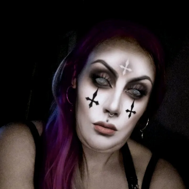 @queen_lilith96669