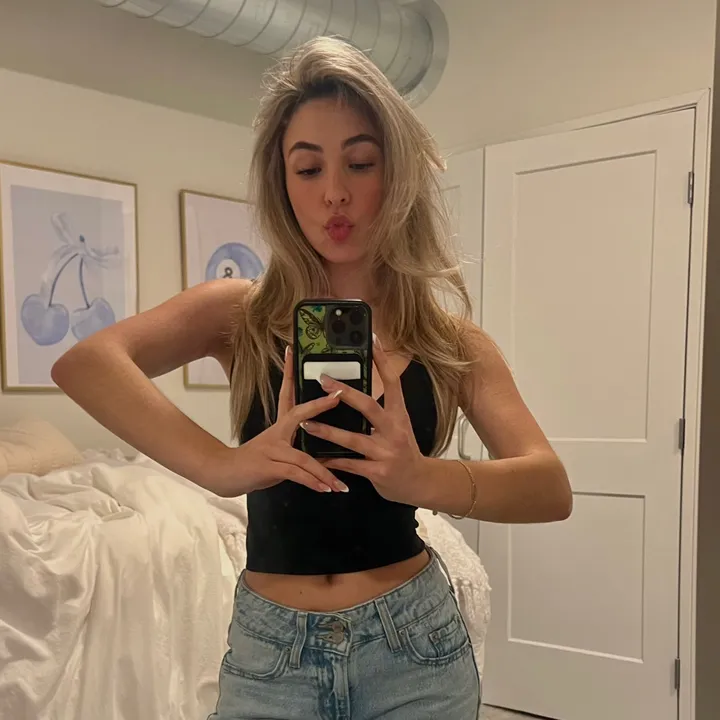 @nicoleekauf