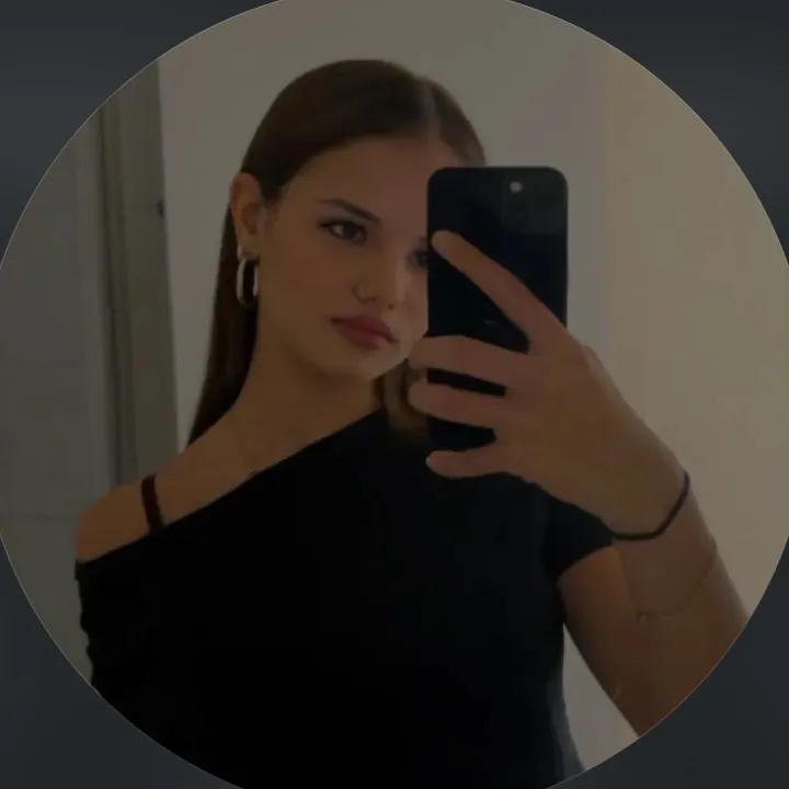 layla__ny