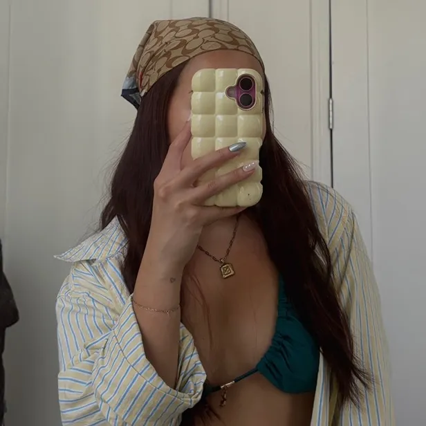 girllayingdown