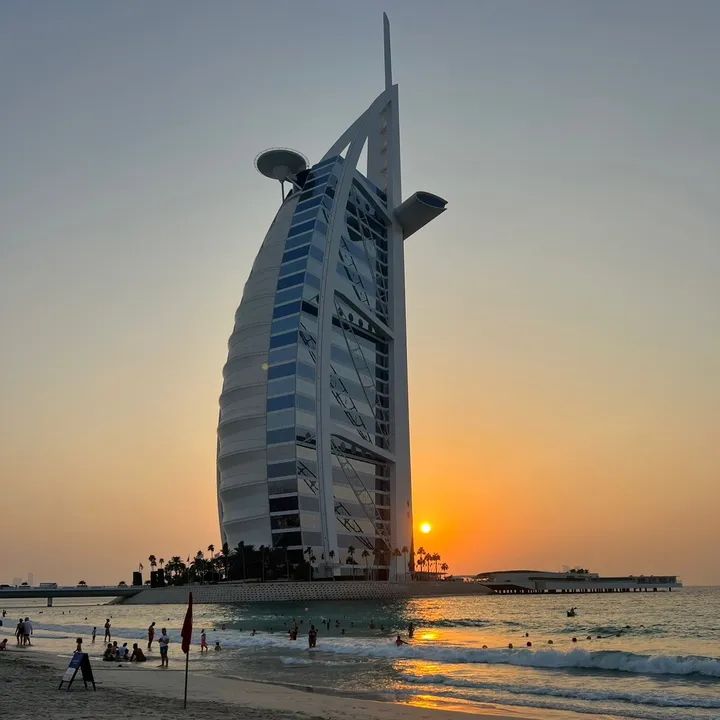 @traveldubaiwitht