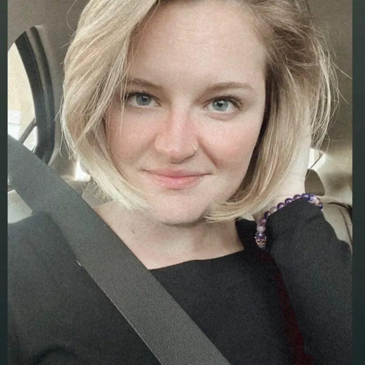 @chelrose9