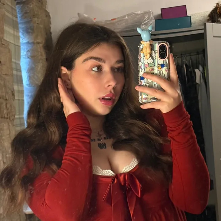gho_st_girl_