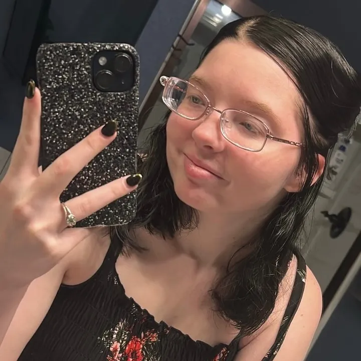 @belledavidson21