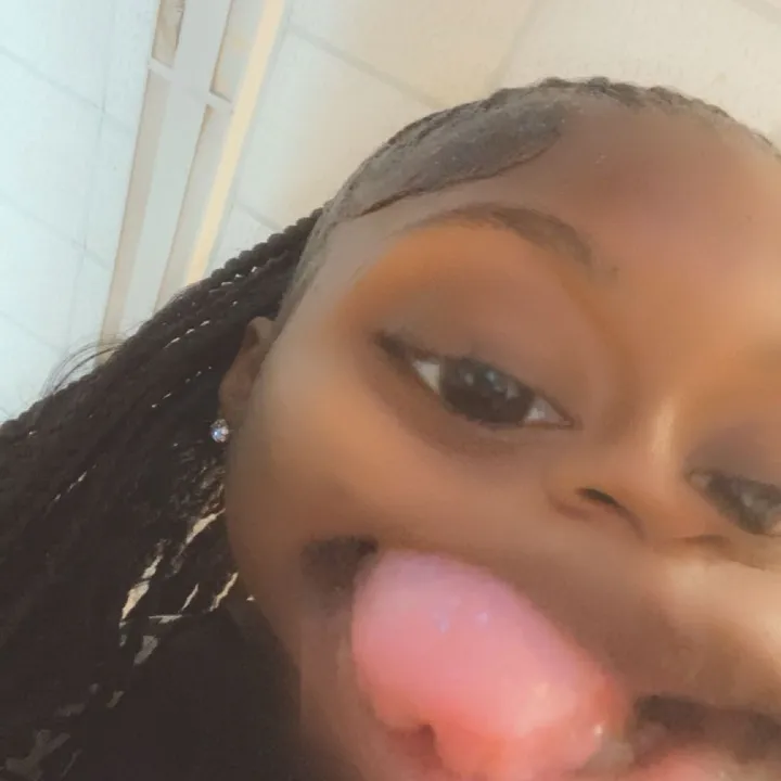 @arielshatrell_