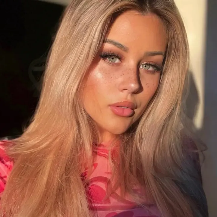 @missmercedesmeszaros