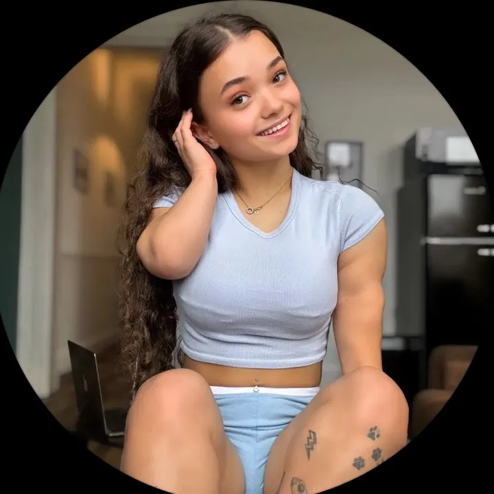 @lola.alphy