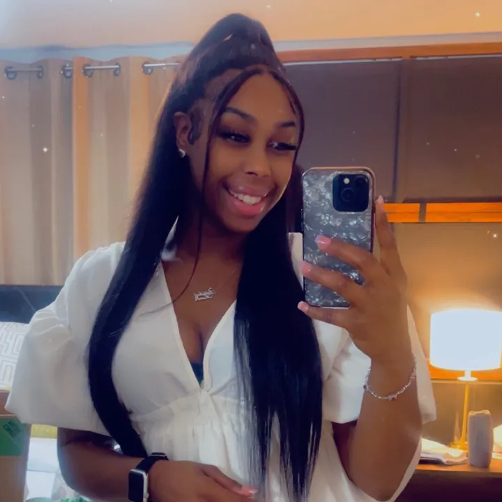 @tishavsroxy