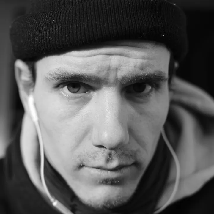 @nikolajleu