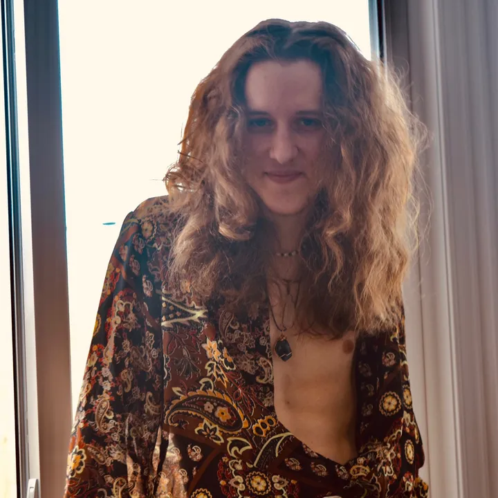 @curlyharpsmith