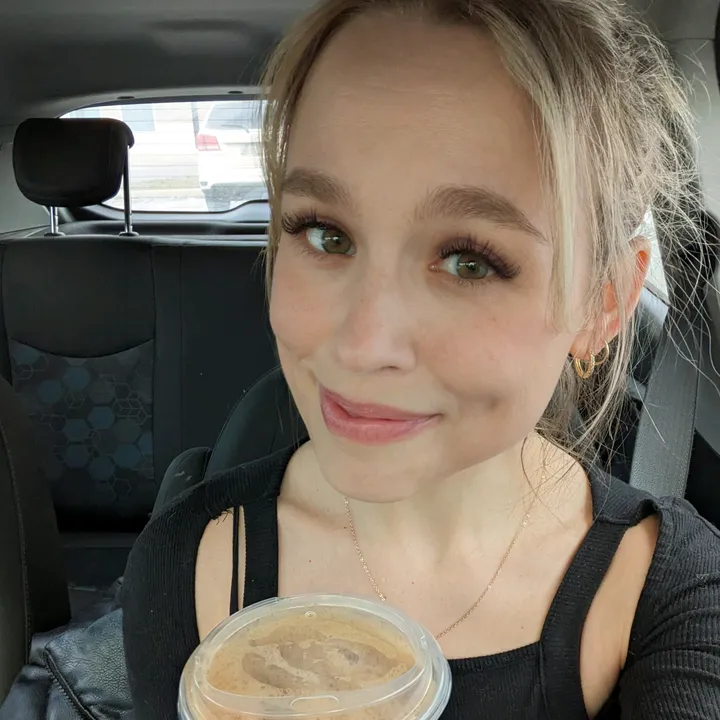@penelopewinsome