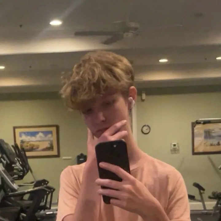 @woz_alec