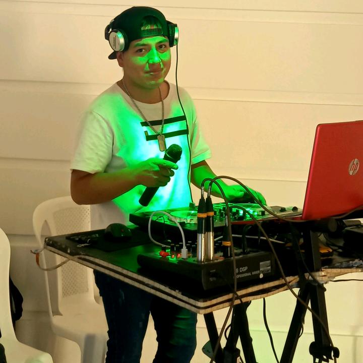 𝘾𝙧𝙞𝙨𝙨𝘼𝙣𝙙𝙮🇪🇨 𝘿𝙟 - suara asli