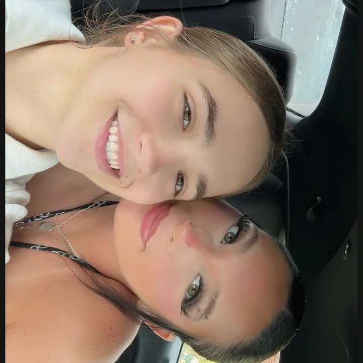 @izzyssyourss