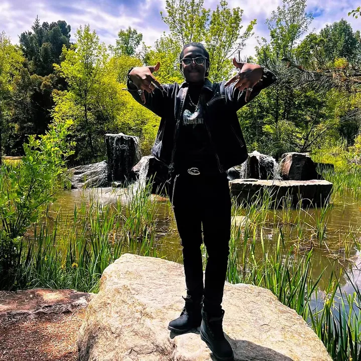 @deathlyhollow00