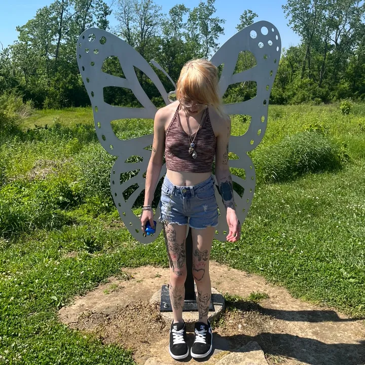 @moonlit.pixiee