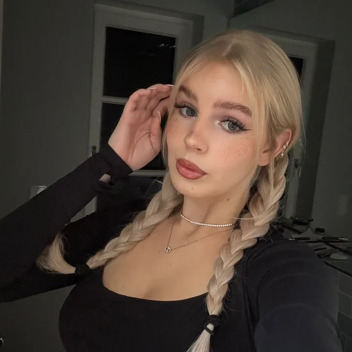 @mialiliaa
