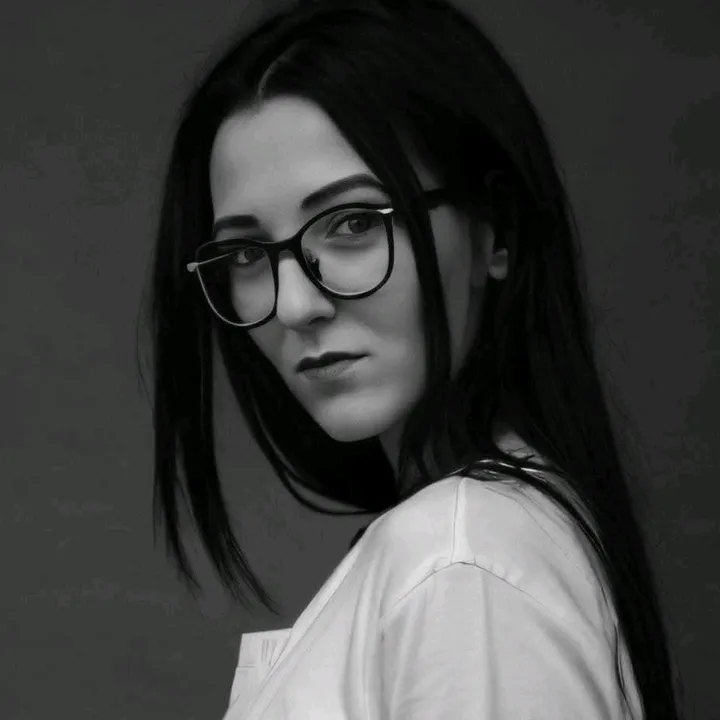 nadine.creator.digital