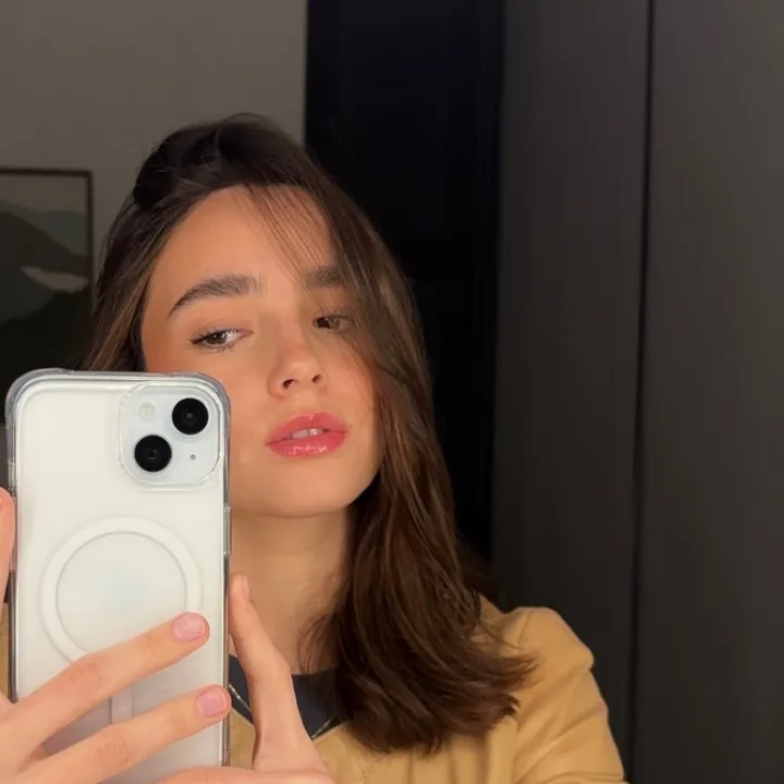 @viviirazo