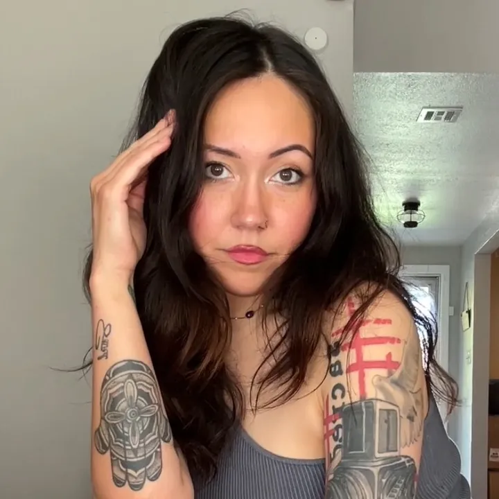 @chloeinchains