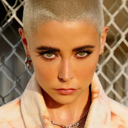CeCe - Pretty Red Lights
