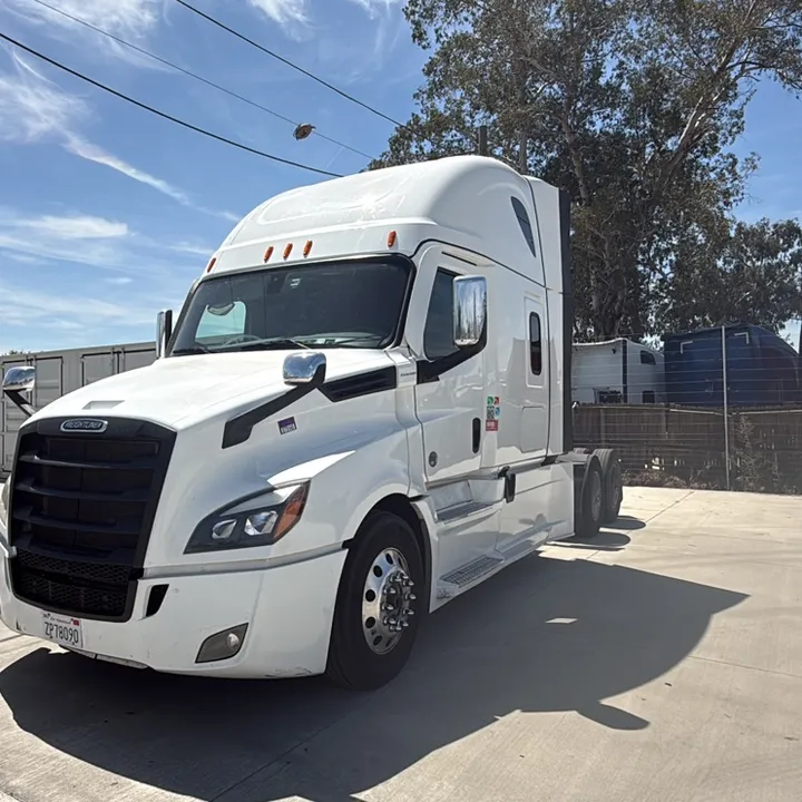 @semitruckandtire