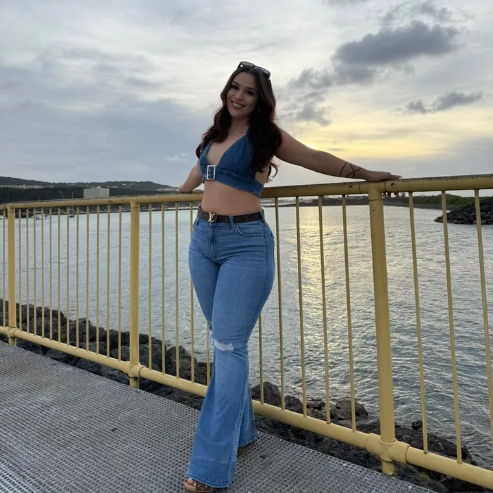 _simplybella01