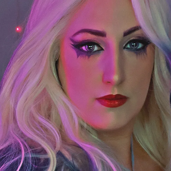 @bluuphoenyx
