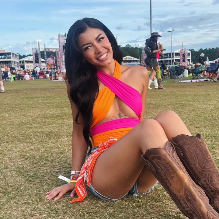 @_itsyagirlmariaa_