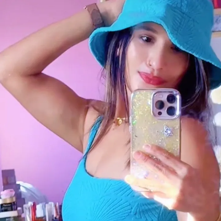 @queen_deeya02