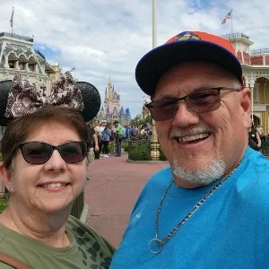 @bob_walks_disney