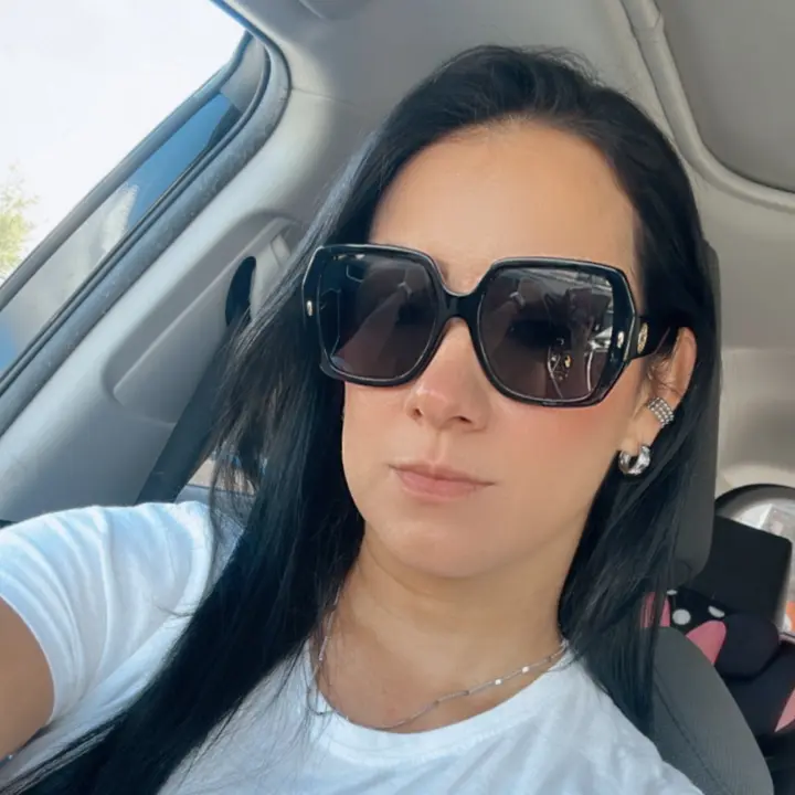@angie818618