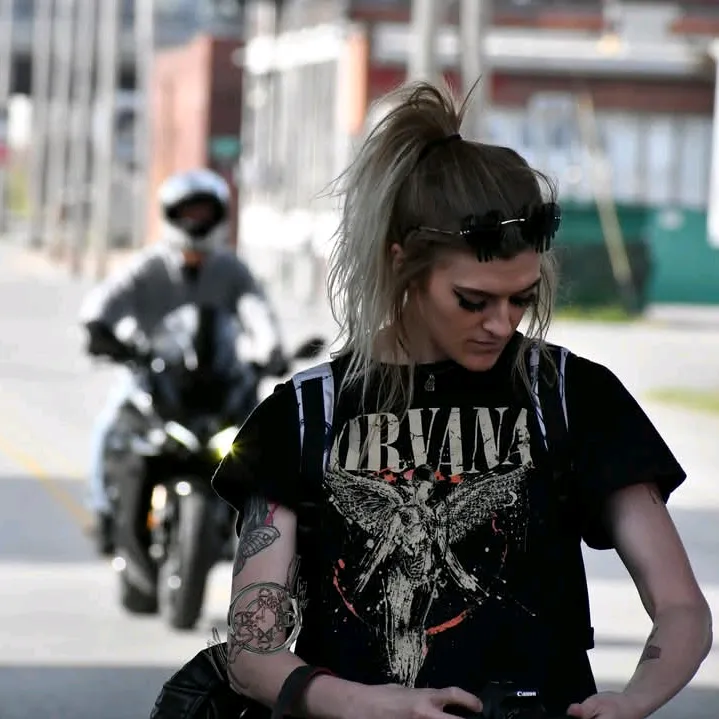 @xcosmicravenx