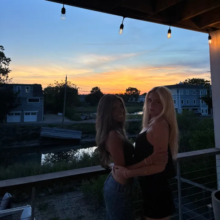 @haileyykeeney