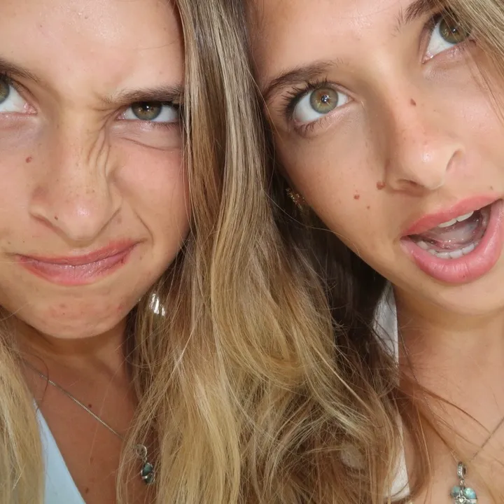 swag_sisters03