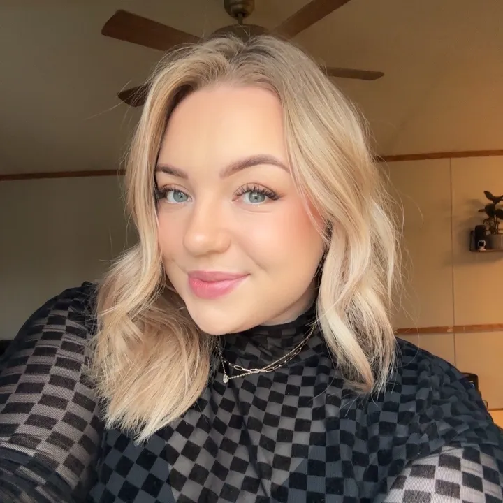 julia.a.jones