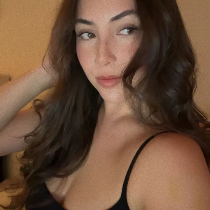 @leslievm25