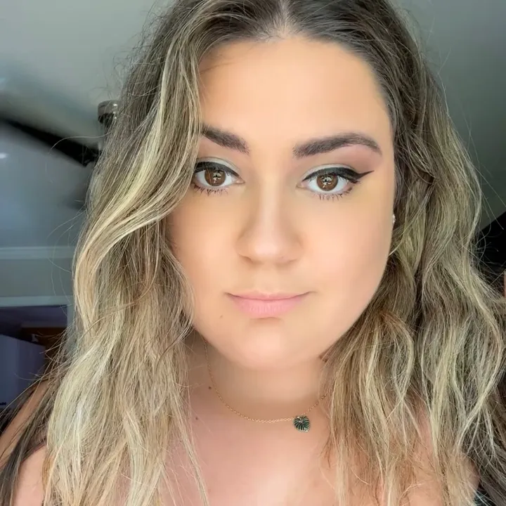 @caseyericka