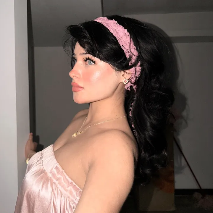 @a_crrls0
